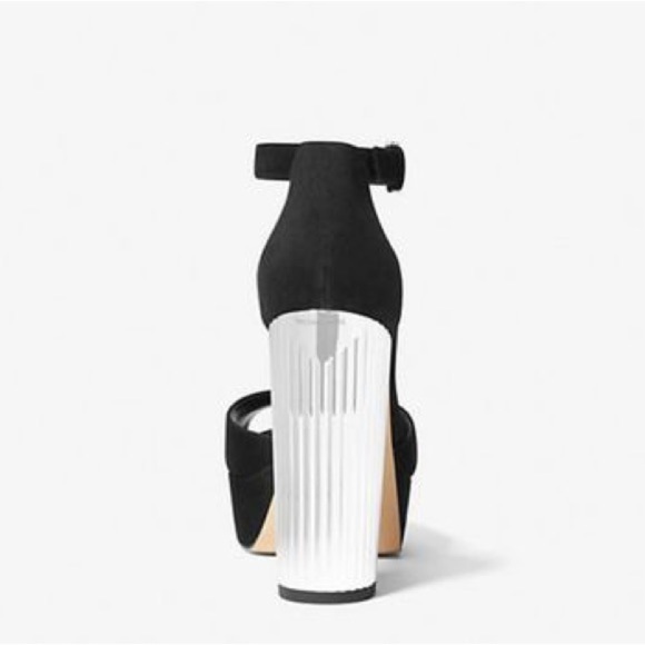 BNWT Michael Kors Suede Platform Sandals β Size 8 - Picture 3 of 6